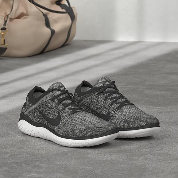 NWT Nike Women's Competition Running Shoes ,White/Black -Size 9 - Picture 1 of 2